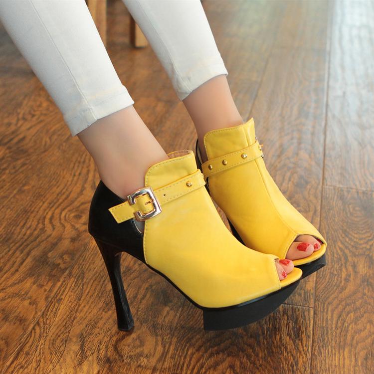 yellow round toe heels