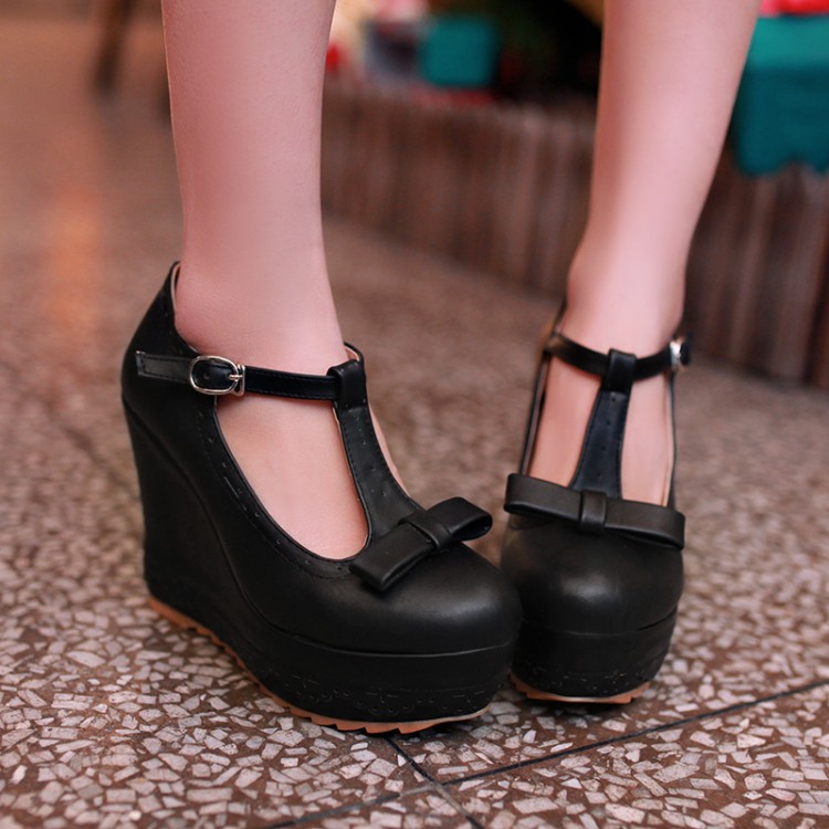 closed toe wedge ankle strap